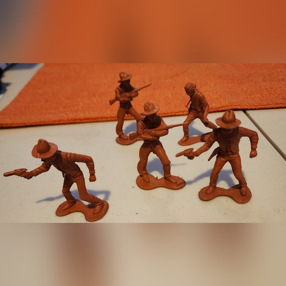 Vintage Plastic Cowboys Native Americans Indians Marx Tim Mee BENIFITS CHARITY - Picture 10 of 11